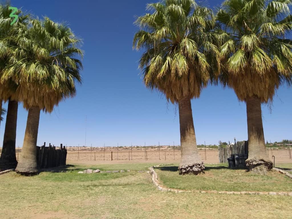 Kalahari Farmhouse Campsite Stampriet Εξωτερικό φωτογραφία